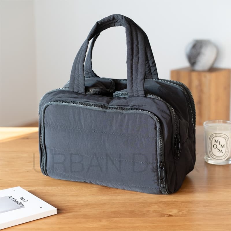 Puffly トラベルポーチ|大容量×ワイドオープン/防水ポケット付き